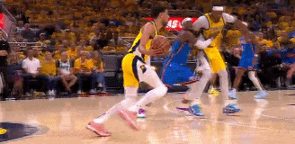 手起刀落！哈利伯顿急停三分打停雷霆 振臂怒吼激情庆祝